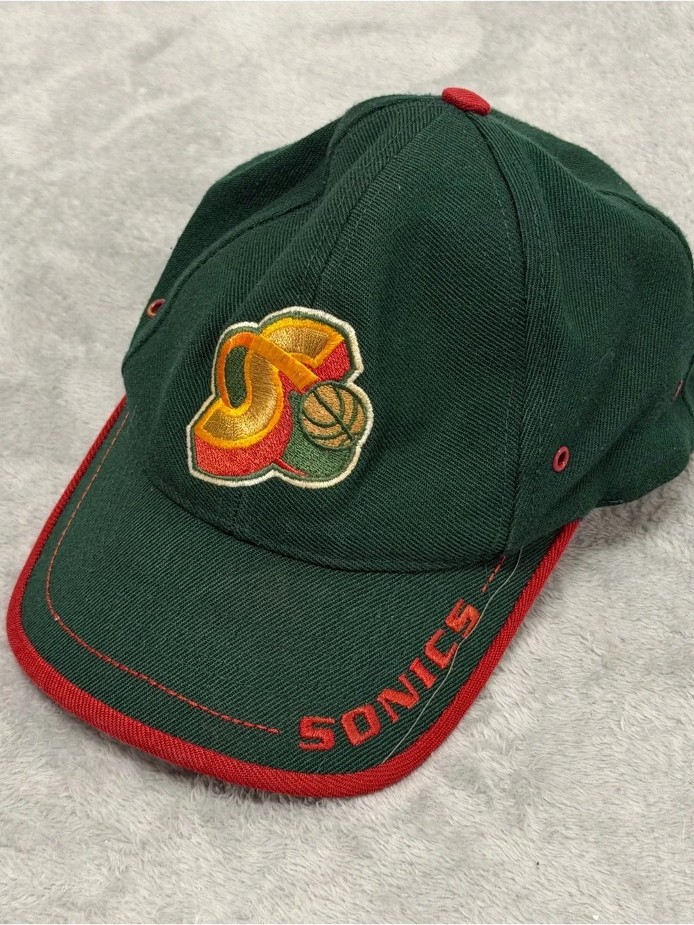 Vintage 90s Seattle Supersonics Sonics Logo Athletic NBA Snapback Hat Green Red